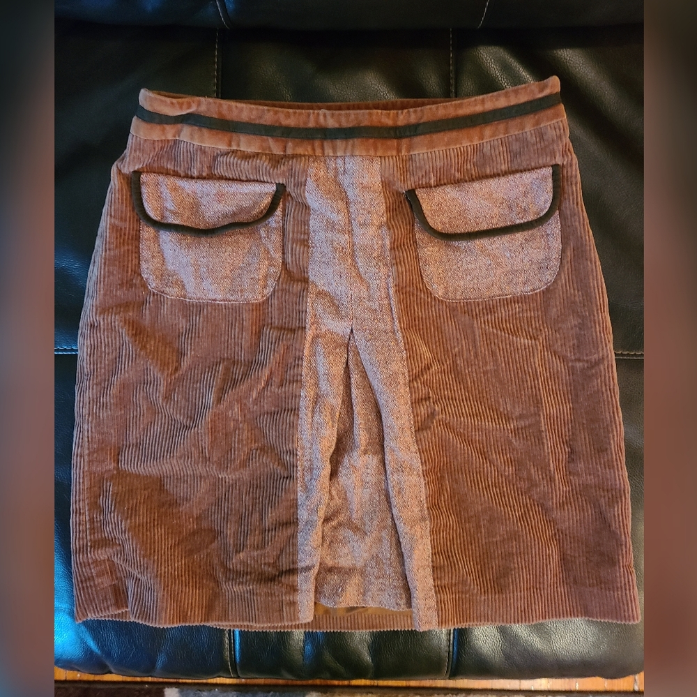 Corduroy skirt